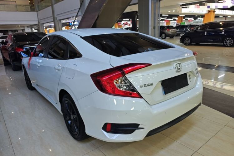 Used Honda Civic 2019 220TURBO CVT Dynamic Edition China VI Rear Left 45 Deg