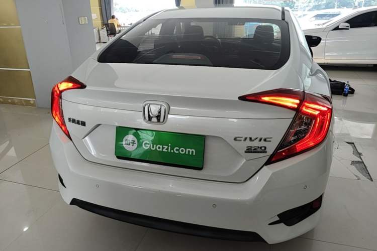 Used Honda Civic 2019 220TURBO CVT Dynamic Edition China VI Rear