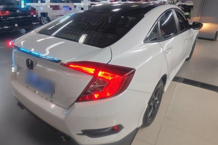 Used Honda Civic 2019 220TURBO CVT Dynamic Edition China VI Rear Right 45 Deg