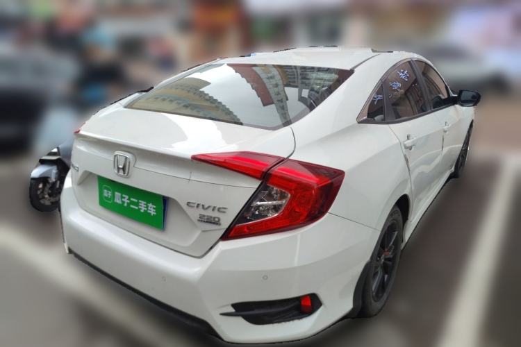 Used Honda Civic 2019 220TURBO CVT Dynamic Edition China VI Rear Right 45 Deg