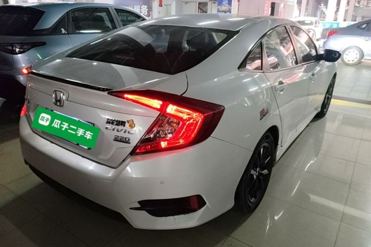 Used Honda Civic 2019 220TURBO CVT Dynamic Edition China VI Rear Right 45 Deg