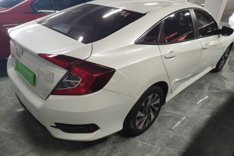 Used Honda Civic 2019 180TURBO CVT Shangyue Edition China V Emission Standard Rear Right 45 Deg