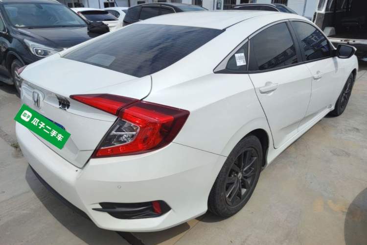Used Honda Civic 2019 220TURBO CVT Dynamic Edition China VI Rear Right 45 Deg