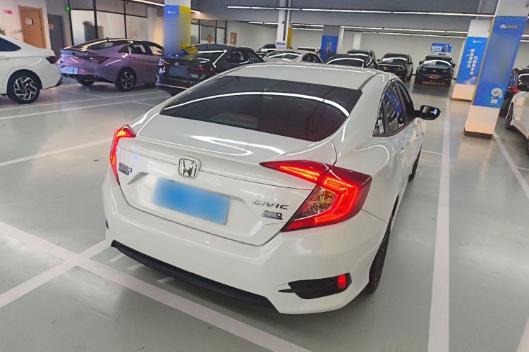 Used Honda Civic 2019 220TURBO CVT Dynamic Edition China VI Rear Right 45 Deg