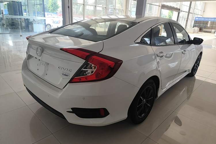 Used Honda Civic 2019 220TURBO CVT Dynamic Edition China VI Rear Right 45 Deg