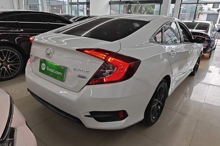 Used Honda Civic 2019 220TURBO CVT Dynamic Edition China VI Rear Right 45 Deg