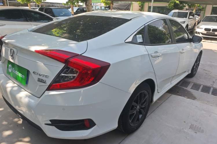 Used Honda Civic 2019 220TURBO CVT Dynamic Edition China VI Rear Right 45 Deg