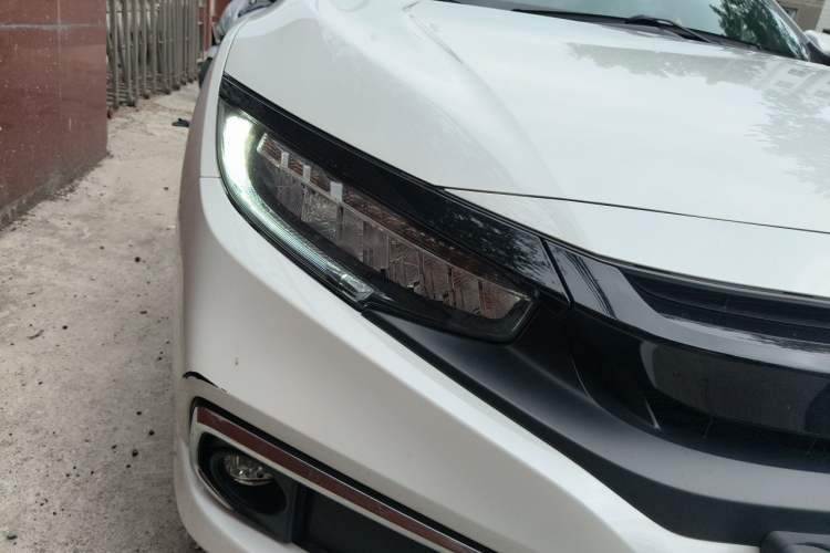 Used Honda Civic 2019 220TURBO CVT Power Edition China VI Emission Standard Right Front Headlight