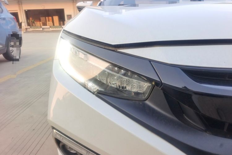 Used Honda Civic 2019 180TURBO CVT Shangqing Edition China V Right Front Headlight