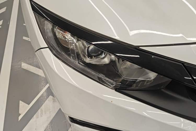 Used Honda Civic 2019 220TURBO CVT Dynamic Edition China VI Right Front Headlight