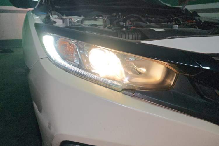 Used Honda Civic 2019 220TURBO CVT Dynamic Edition China VI Right Front Headlight