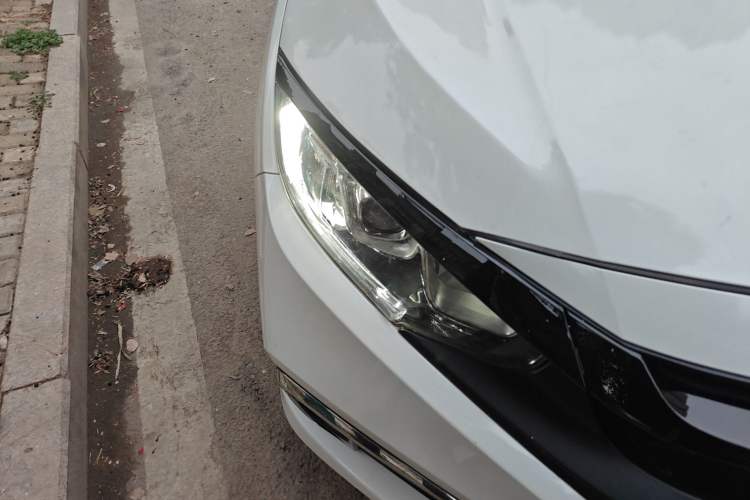 Used Honda Civic 2019 220TURBO CVT Dynamic Edition China VI Emission Standard Right Front Headlight