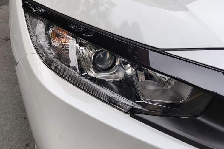Used Honda Civic 2019 220TURBO CVT Dynamic Edition China VI Right Front Headlight