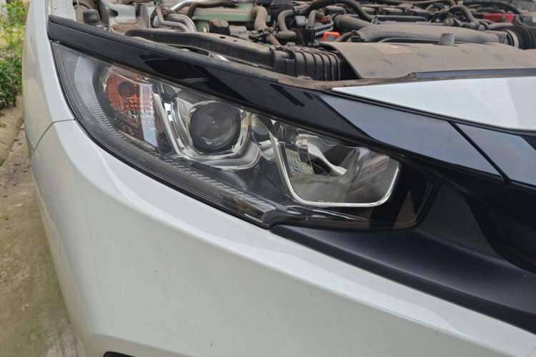 Used Honda Civic 2019 220TURBO CVT Dynamic Edition China VI Right Front Headlight