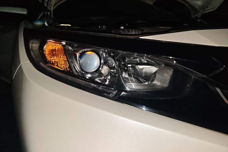 Used Honda Civic 2019 220TURBO CVT Dynamic Edition China VI Emission Standard Right Front Headlight