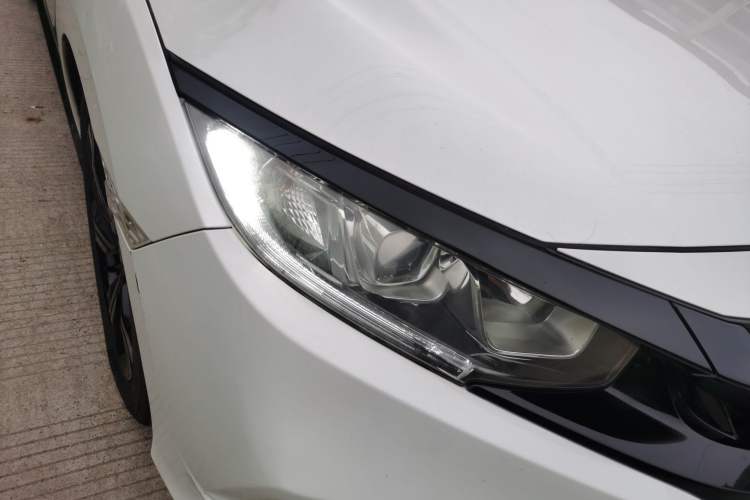 Used Honda Civic 2019 220TURBO CVT Dynamic Edition China VI Emission Standard Right Front Headlight