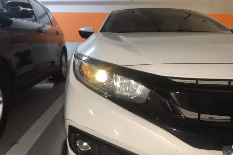 Used Honda Civic 2019 220TURBO CVT Dynamic Edition China VI Right Front Headlight