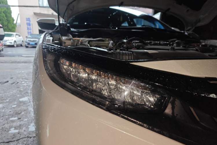 Used Honda Civic 2019 220TURBO CVT Power Edition China VI Emission Standard Right Front Headlight