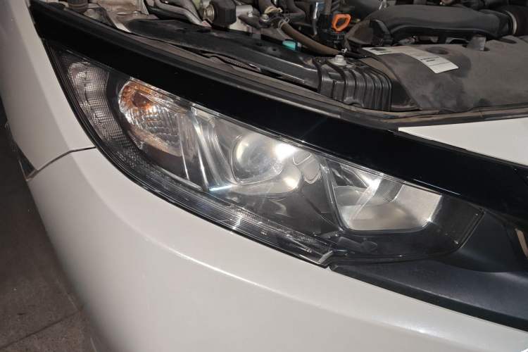 Used Honda Civic 2019 220TURBO CVT Dynamic Edition China VI Right Front Headlight