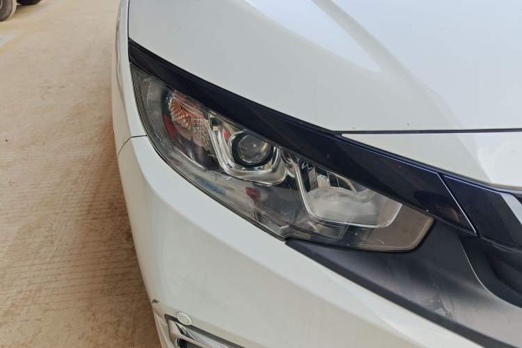 Used Honda Civic 2019 220TURBO CVT Dynamic Edition China VI Right Front Headlight