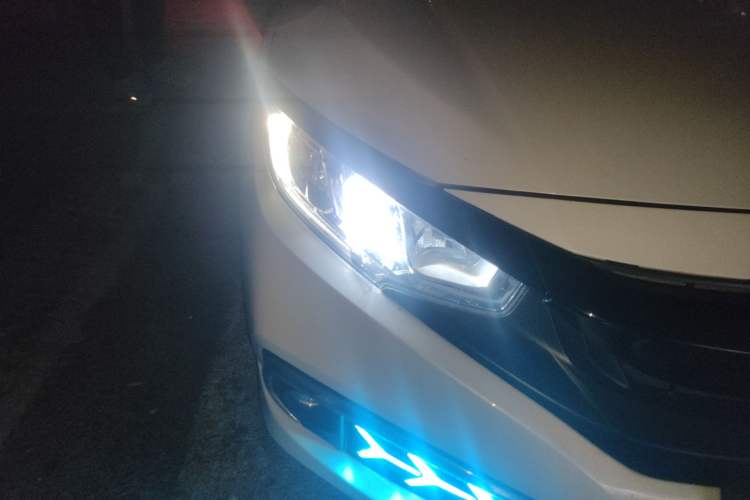 Used Honda Civic 2019 180TURBO CVT Shangqing Edition China VI Right Front Headlight