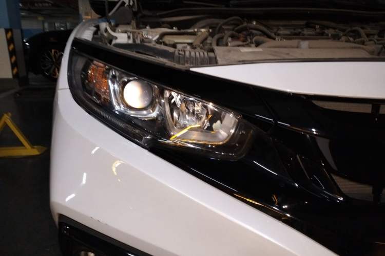 Used Honda Civic 2019 220TURBO CVT Dynamic Edition China VI Emission Standard Right Front Headlight