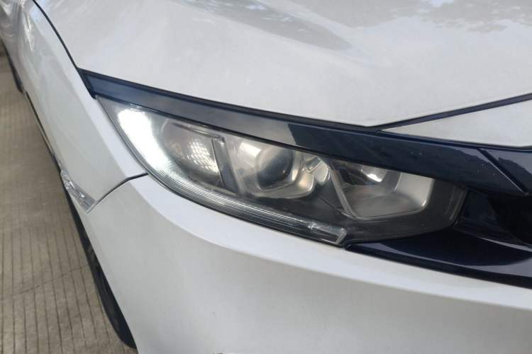Used Honda Civic 2019 220TURBO CVT Dynamic Edition China VI Emission Standard Right Front Headlight