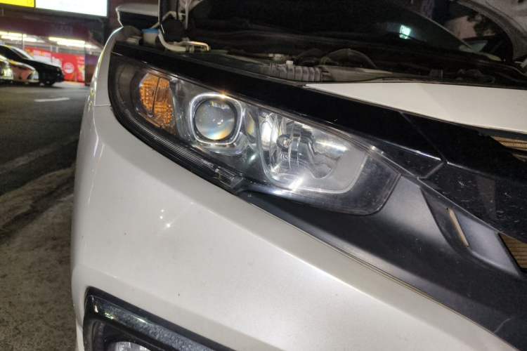 Used Honda Civic 2019 220TURBO CVT Dynamic Edition China VI Right Front Headlight