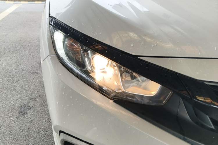 Used Honda Civic 2019 220TURBO CVT Dynamic Edition China VI Right Front Headlight