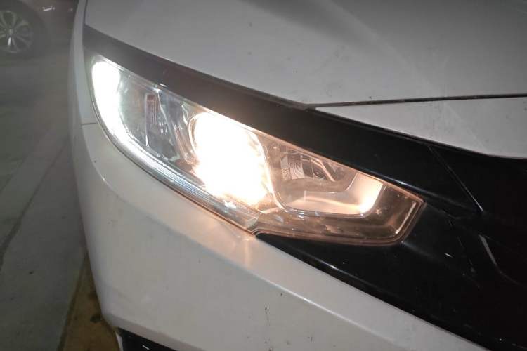 Used Honda Civic 2019 220TURBO CVT Dynamic Edition China VI Emission Standard Right Front Headlight