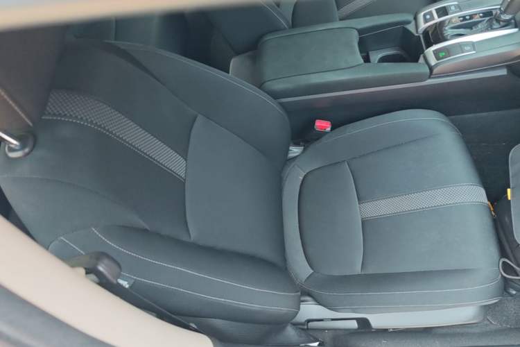 Used Honda Civic 2019 220TURBO CVT Dynamic Edition China VI Right Front Seat