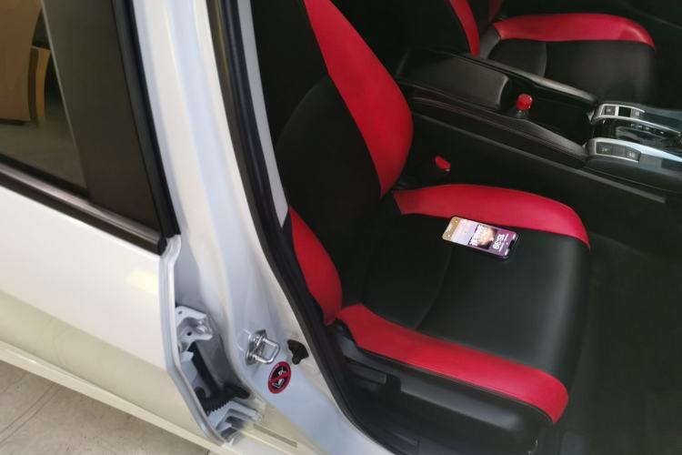 Used Honda Civic 2019 220TURBO CVT Dynamic Edition China VI Right Front Seat