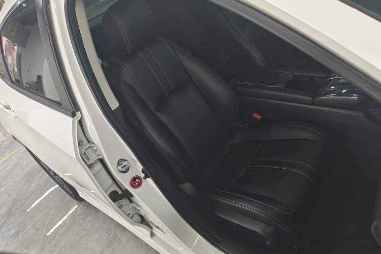 Used Honda Civic 2019 220TURBO CVT Dynamic Edition China VI Right Front Seat