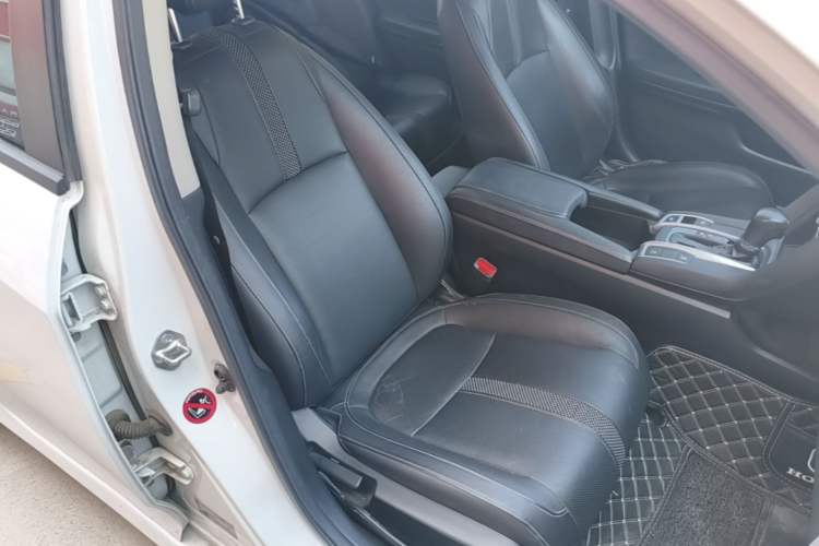 Used Honda Civic 2019 180TURBO CVT Shangqing Edition China VI Right Front Seat