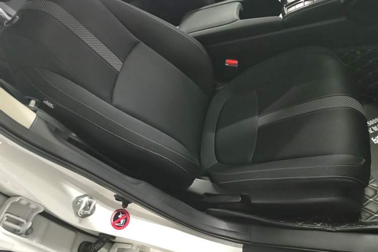 Used Honda Civic 2019 220TURBO CVT Dynamic Edition China VI Right Front Seat