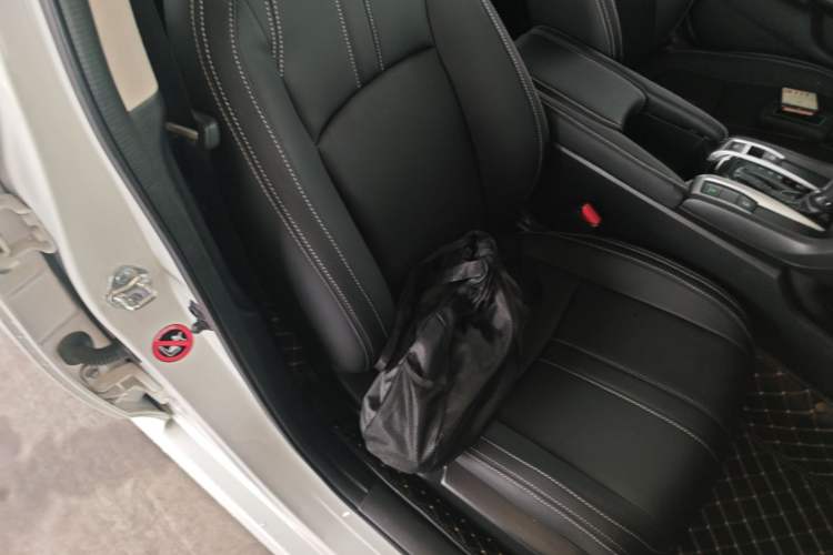 Used Honda Civic 2019 220TURBO CVT Dynamic Edition China VI Right Front Seat