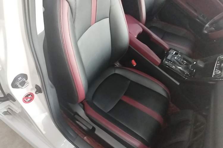 Used Honda Civic 2019 180TURBO CVT Shangdong Edition China VI Right Front Seat