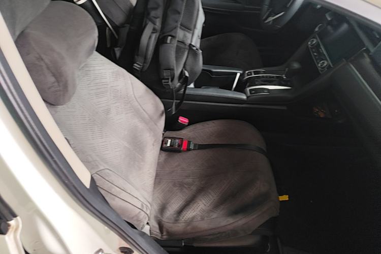 Used Honda Civic 2019 220TURBO CVT Dynamic Edition China VI Emission Standard Right Front Seat