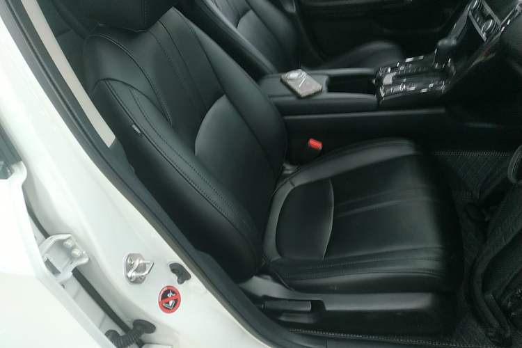 Used Honda Civic 2019 220TURBO CVT Dynamic Edition China VI Emission Standard Right Front Seat