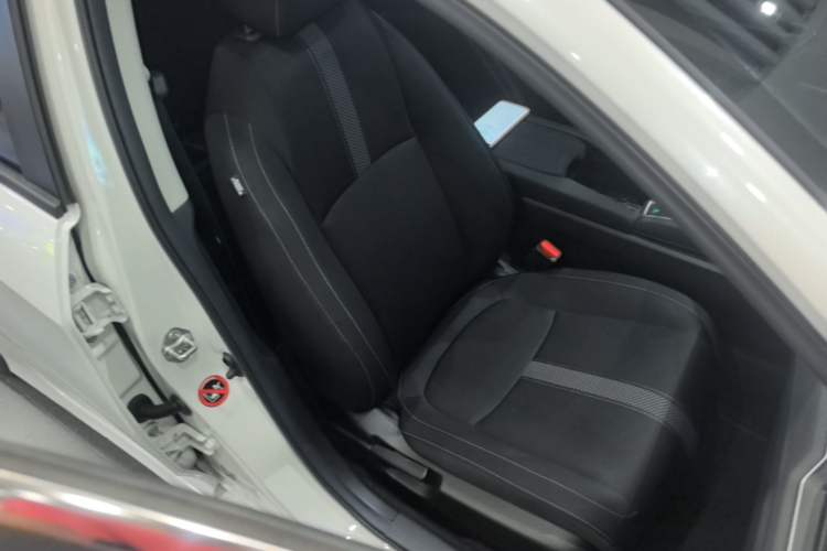 Used Honda Civic 2019 220TURBO CVT Dynamic Edition China VI Right Front Seat