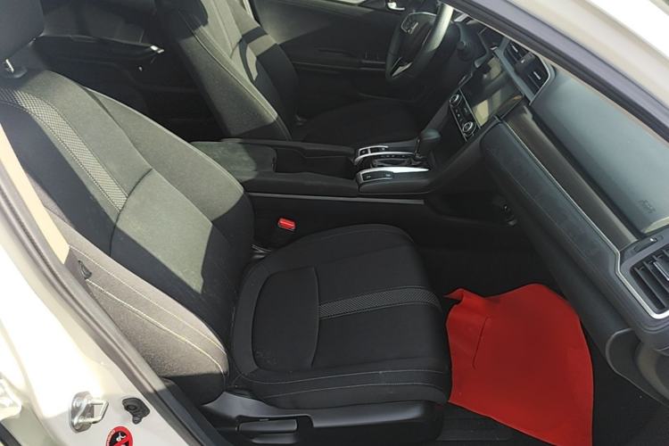 Used Honda Civic 2019 220TURBO CVT Dynamic Edition China VI Right Front Seat