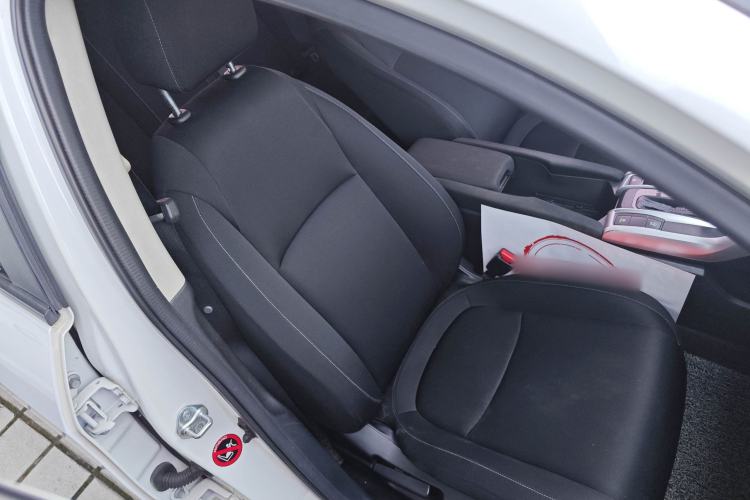 Used Honda Civic 2019 180TURBO CVT Shangyue Edition China V Emission Standard Right Front Seat