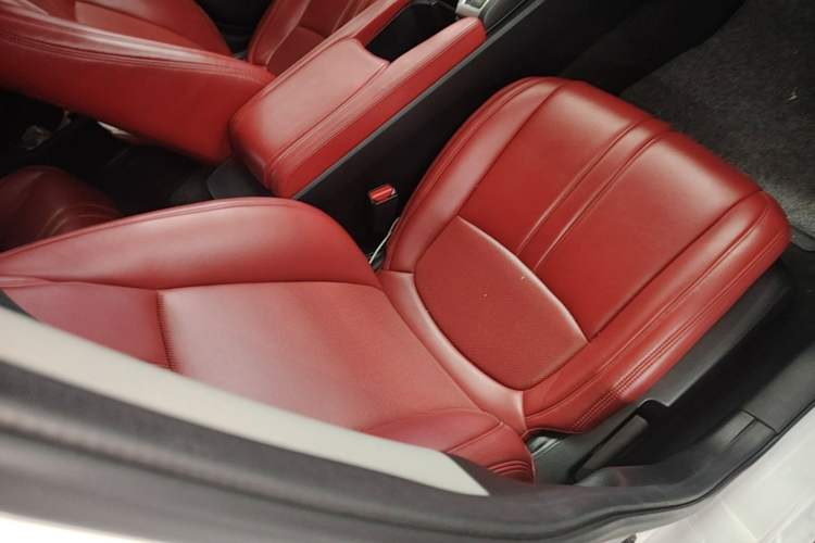 Used Honda Civic 2019 220TURBO CVT Dynamic Edition China VI Emission Standard Right Front Seat