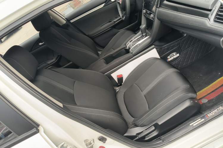 Used Honda Civic 2019 180TURBO CVT Shangdong Edition China VI Right Front Seat