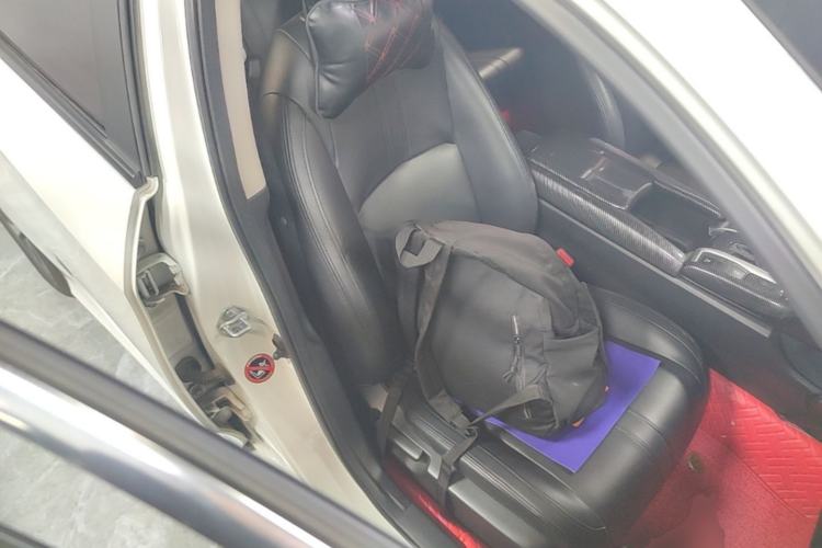 Used Honda Civic 2019 180TURBO CVT Shangyue Edition China V Emission Standard Right Front Seat
