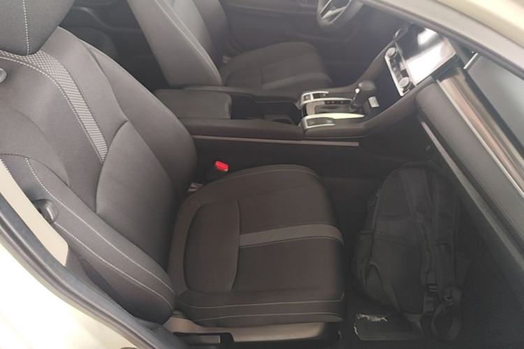 Used Honda Civic 2019 220TURBO CVT Dynamic Edition China VI Emission Standard Right Front Seat