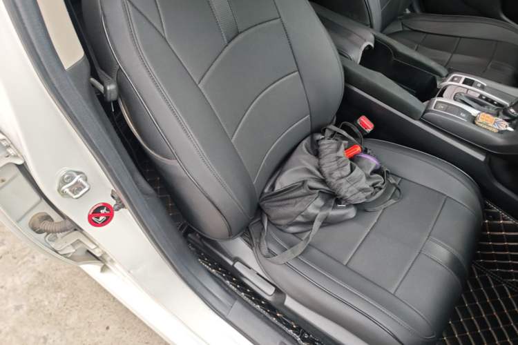Used Honda Civic 2019 220TURBO CVT Dynamic Edition China V Right Front Seat