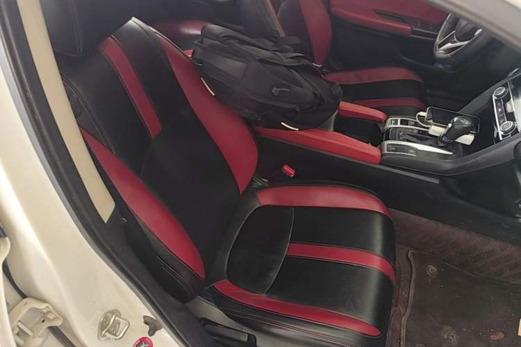 Used Honda Civic 2019 220TURBO CVT Dynamic Edition China V Right Front Seat