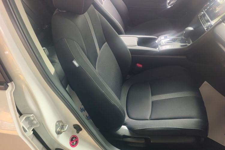 Used Honda Civic 2019 220TURBO CVT Dynamic Edition China VI Emission Standard Right Front Seat