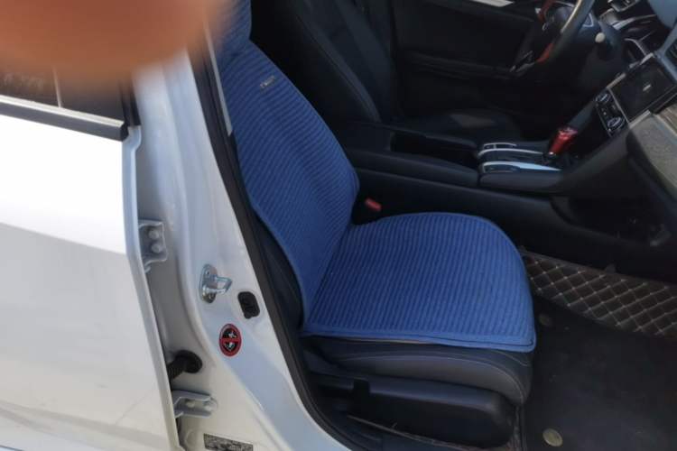 Used Honda Civic 2019 220TURBO CVT Dynamic Edition China VI Right Front Seat
